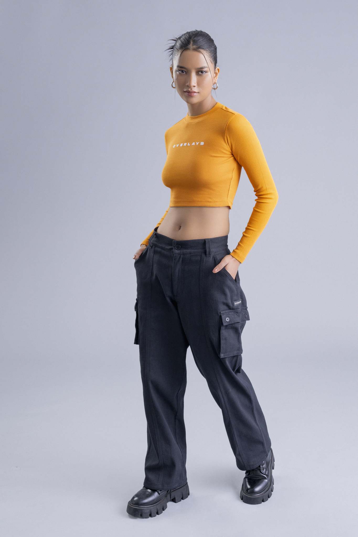 Blaze Ribbed Full Sleeves Crop Top