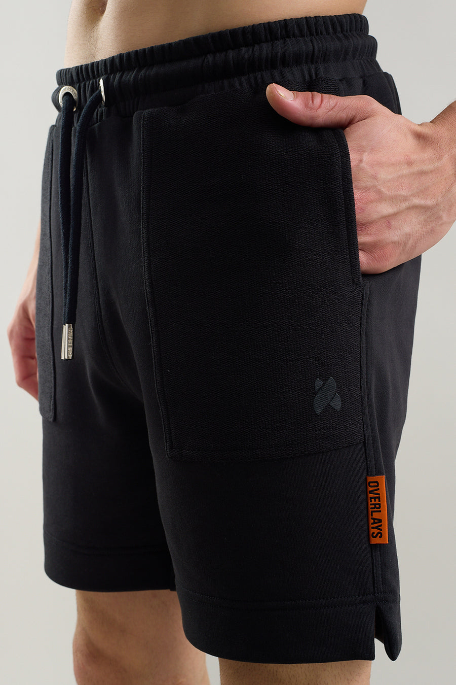 Raven Textured shorts – Overlays