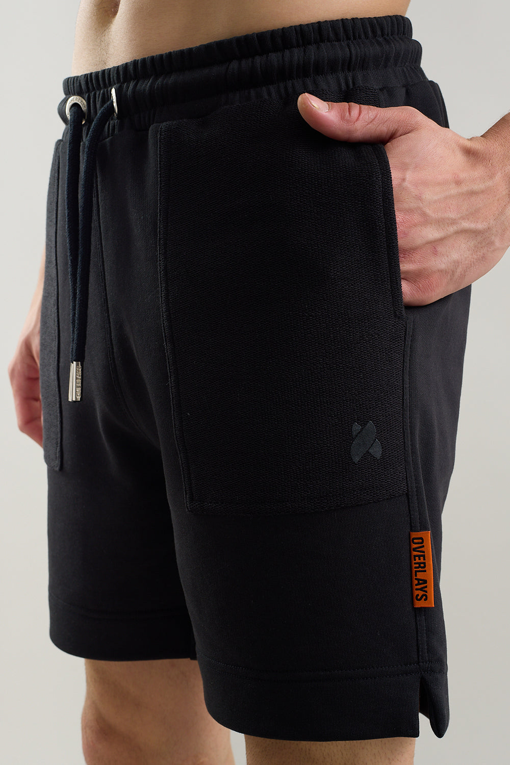 Raven Textured shorts